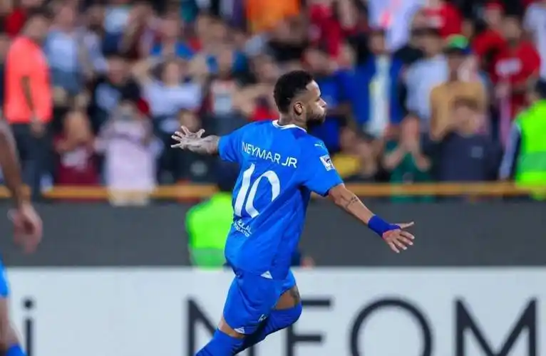 哈兰德与亚 哈兰德与亚